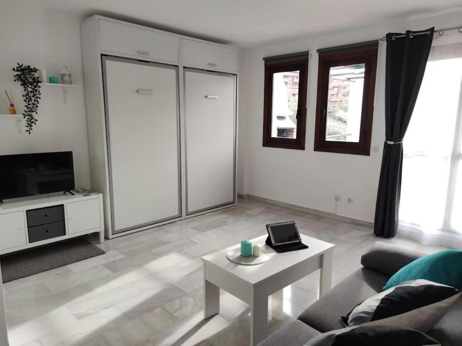 Apartamento Maika Benalsun Pueblo Evita Benalmadena Ngoại thất bức ảnh